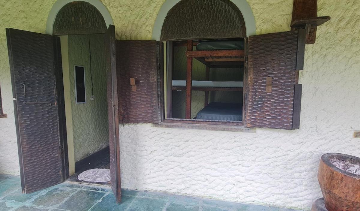 Sitio Saramandaia Villa Жукитиба Екстериор снимка
