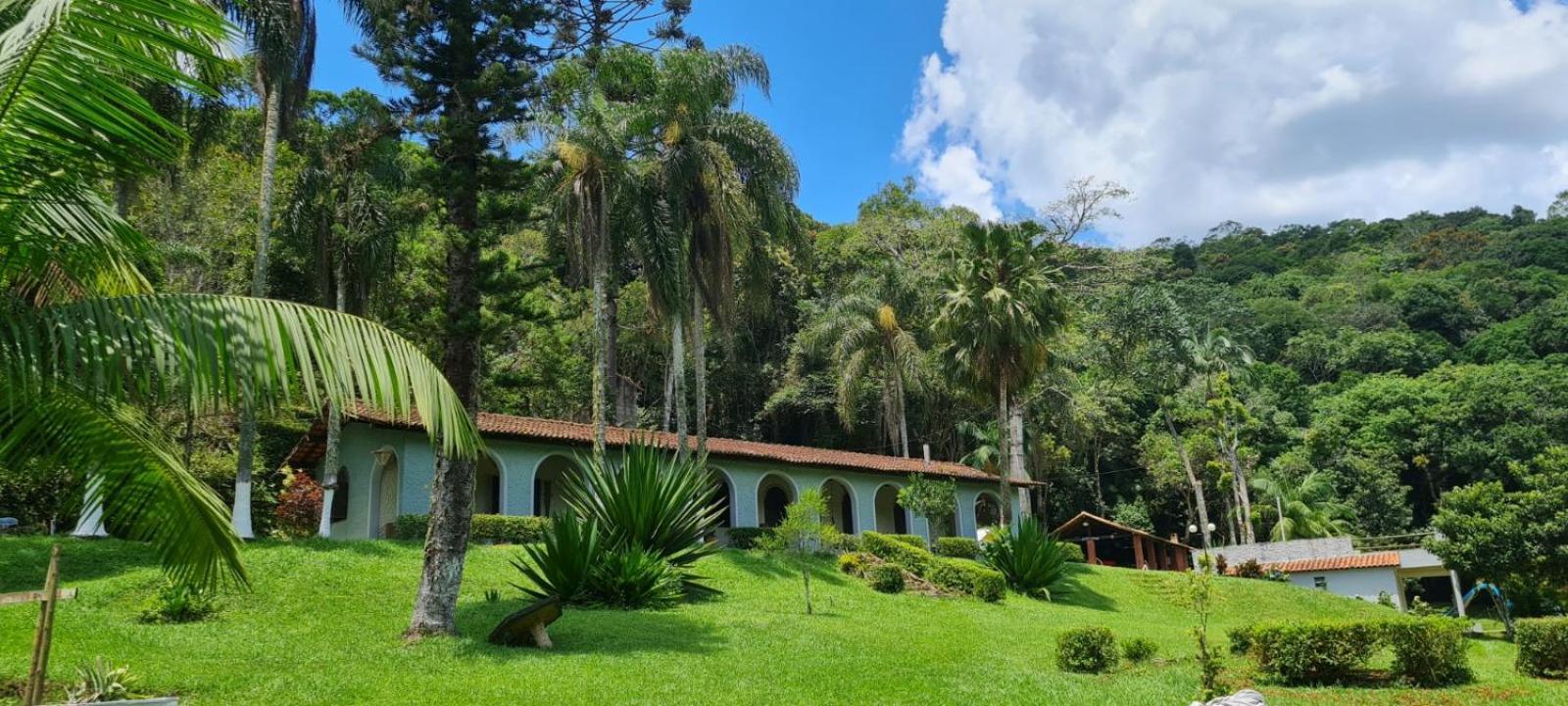 Sitio Saramandaia Villa Жукитиба Екстериор снимка