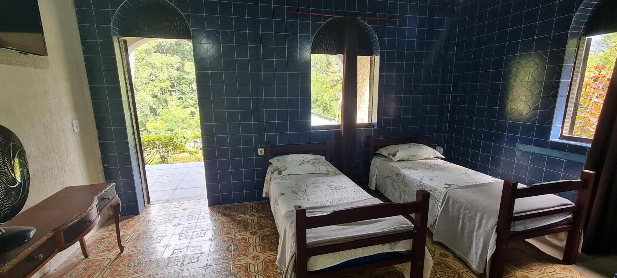 Sitio Saramandaia Villa Жукитиба Екстериор снимка