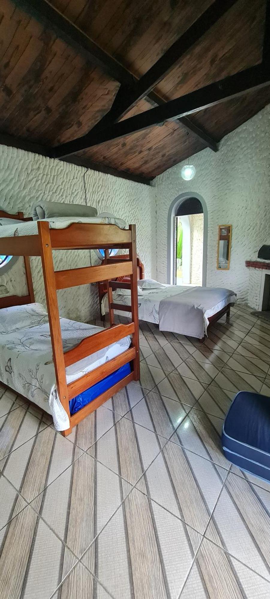 Sitio Saramandaia Villa Жукитиба Екстериор снимка